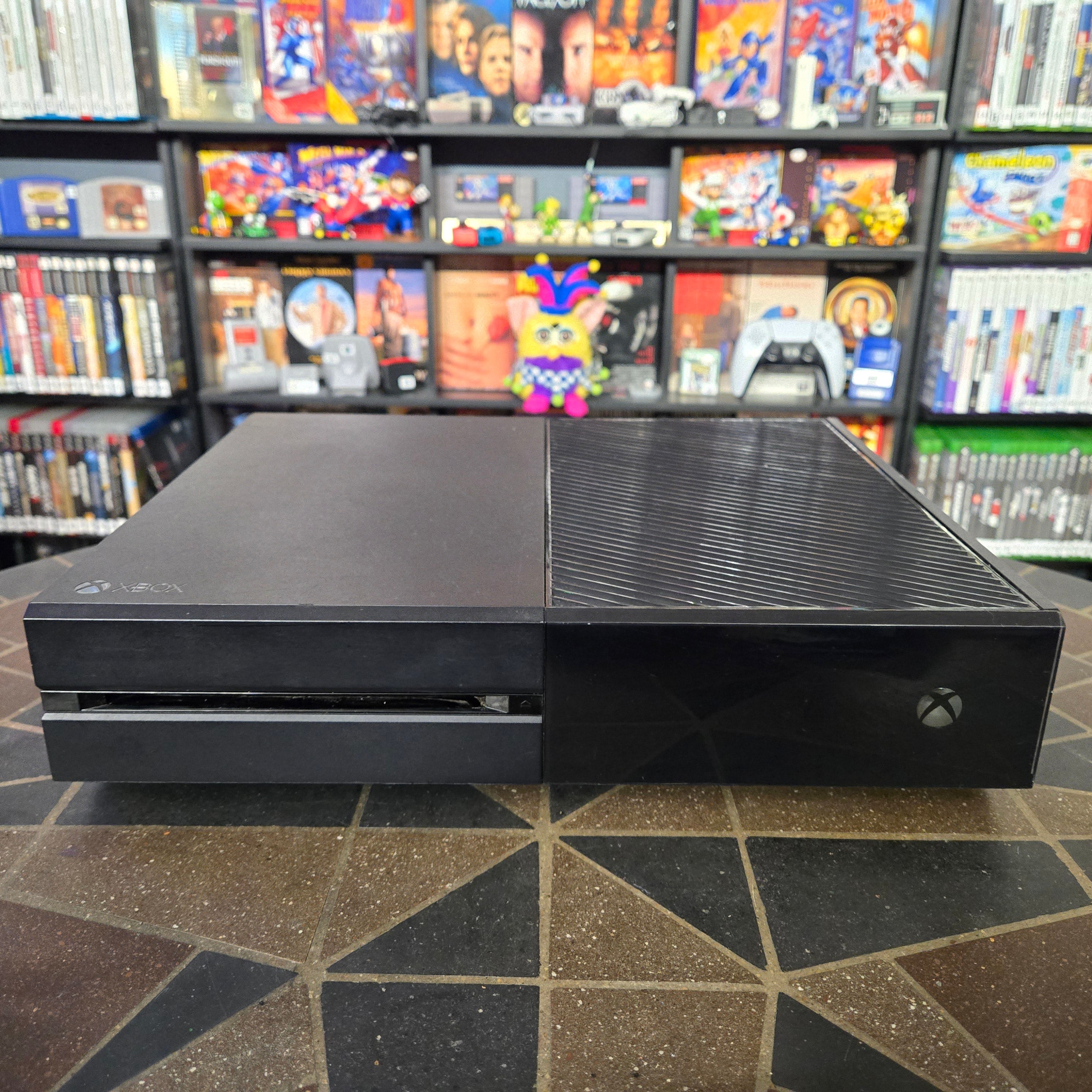 Microsoft Xbox One 500GB Console/System 1540, Cords & Corded Controller - TESTED