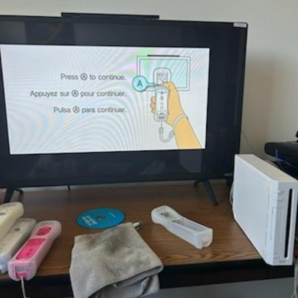 Nintendo Wii Console White, Cords, Controller & Nunchuk Cleaned, Tested & Reset