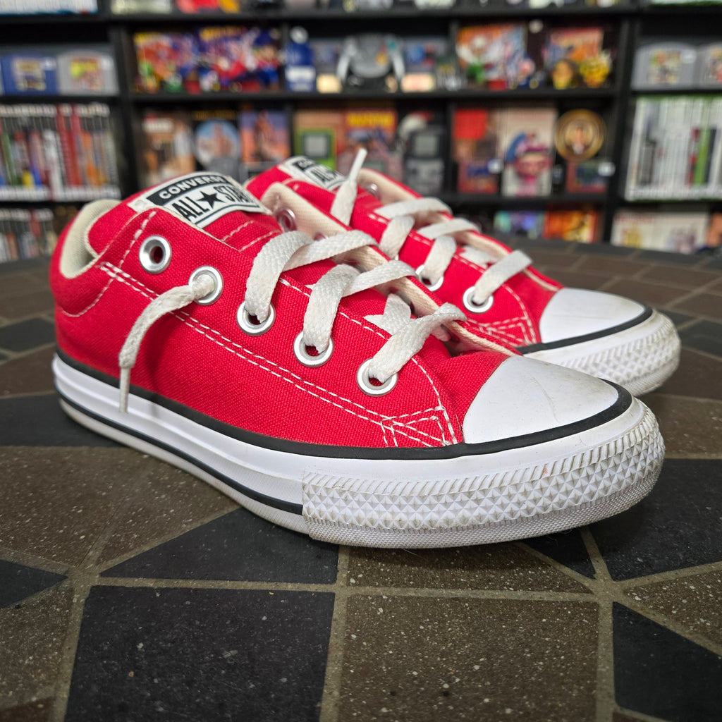 Converse Chuck Taylor Sneakers Youth 13 Red Canvas Low Top All Star A01700F Shoe