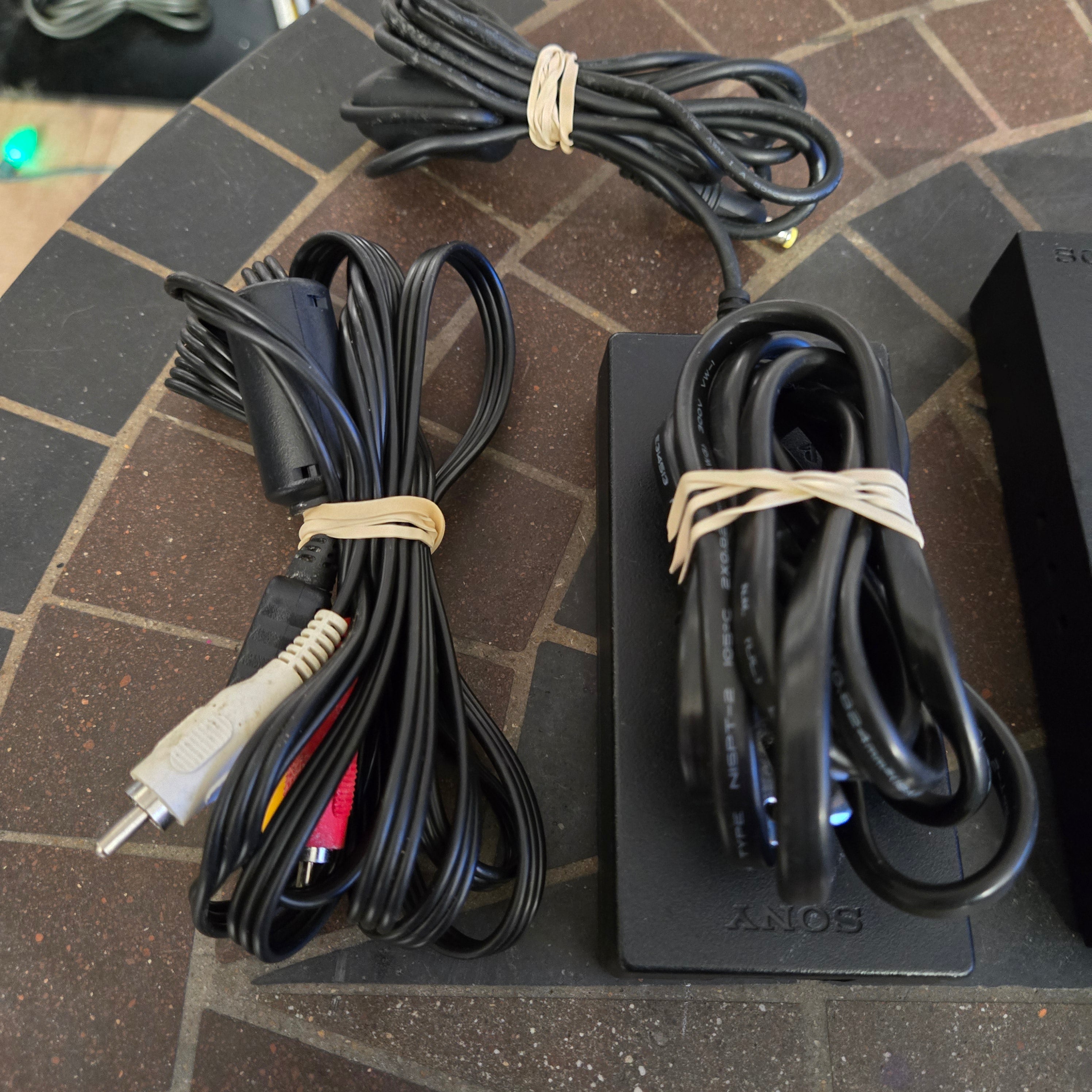 Sony PlayStation 2 PS2 Slim SCPH70012 Console/System, Controller & Cords TESTED!