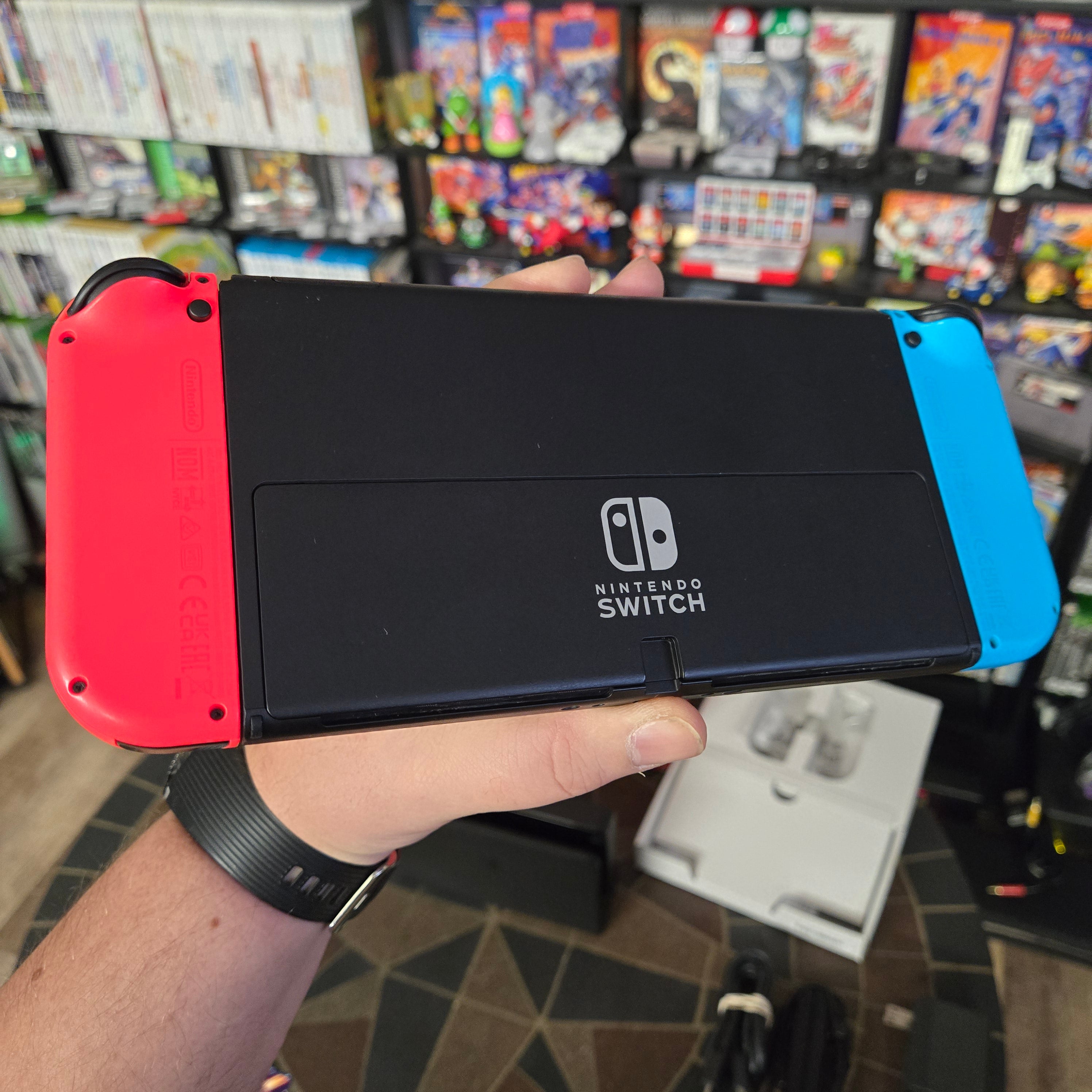 Nintendo Switch OLED Model HEG-001 Console in Box w/ Plastics - Screen Protector