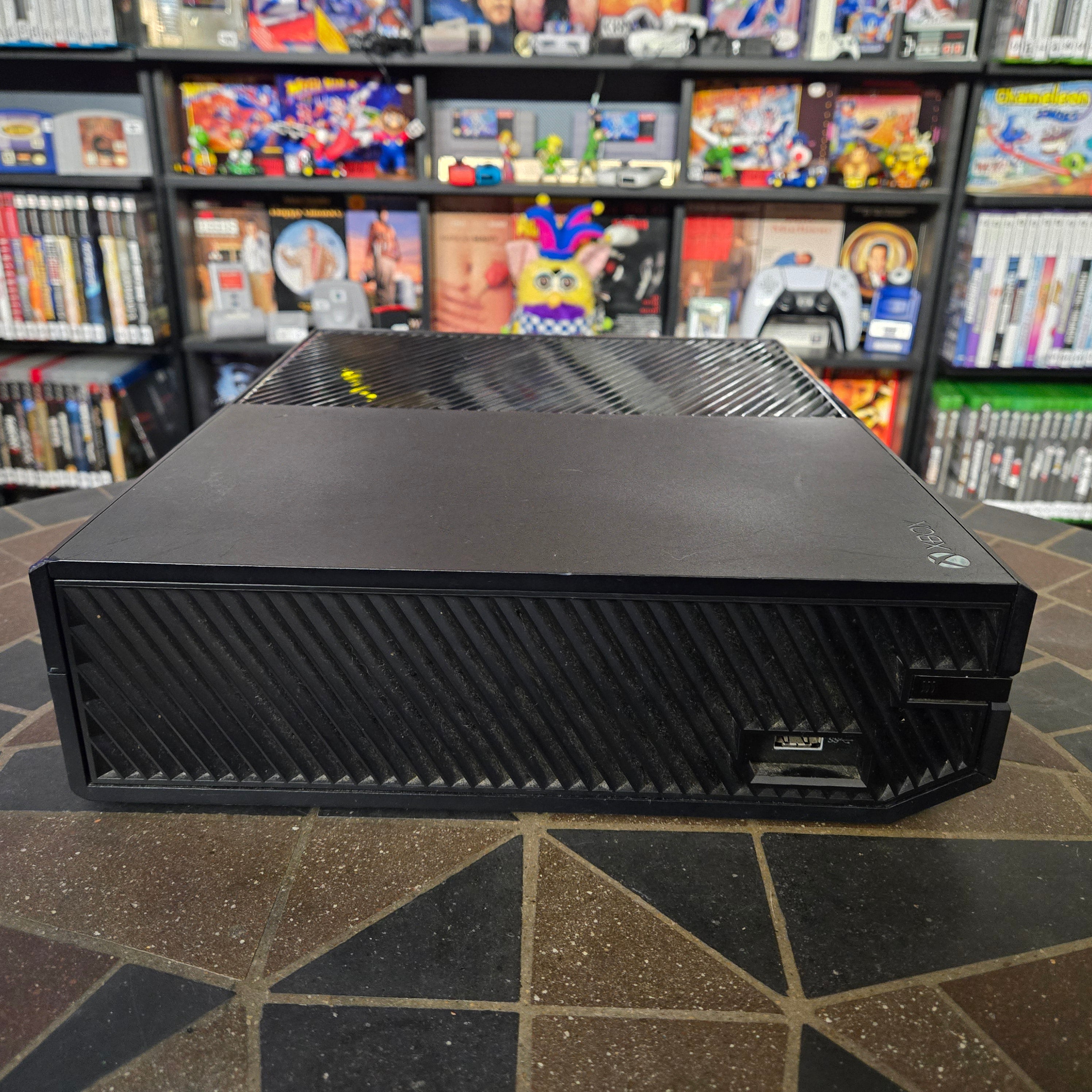 Microsoft Xbox One 500GB Console/System 1540, Cords & Corded Controller - TESTED