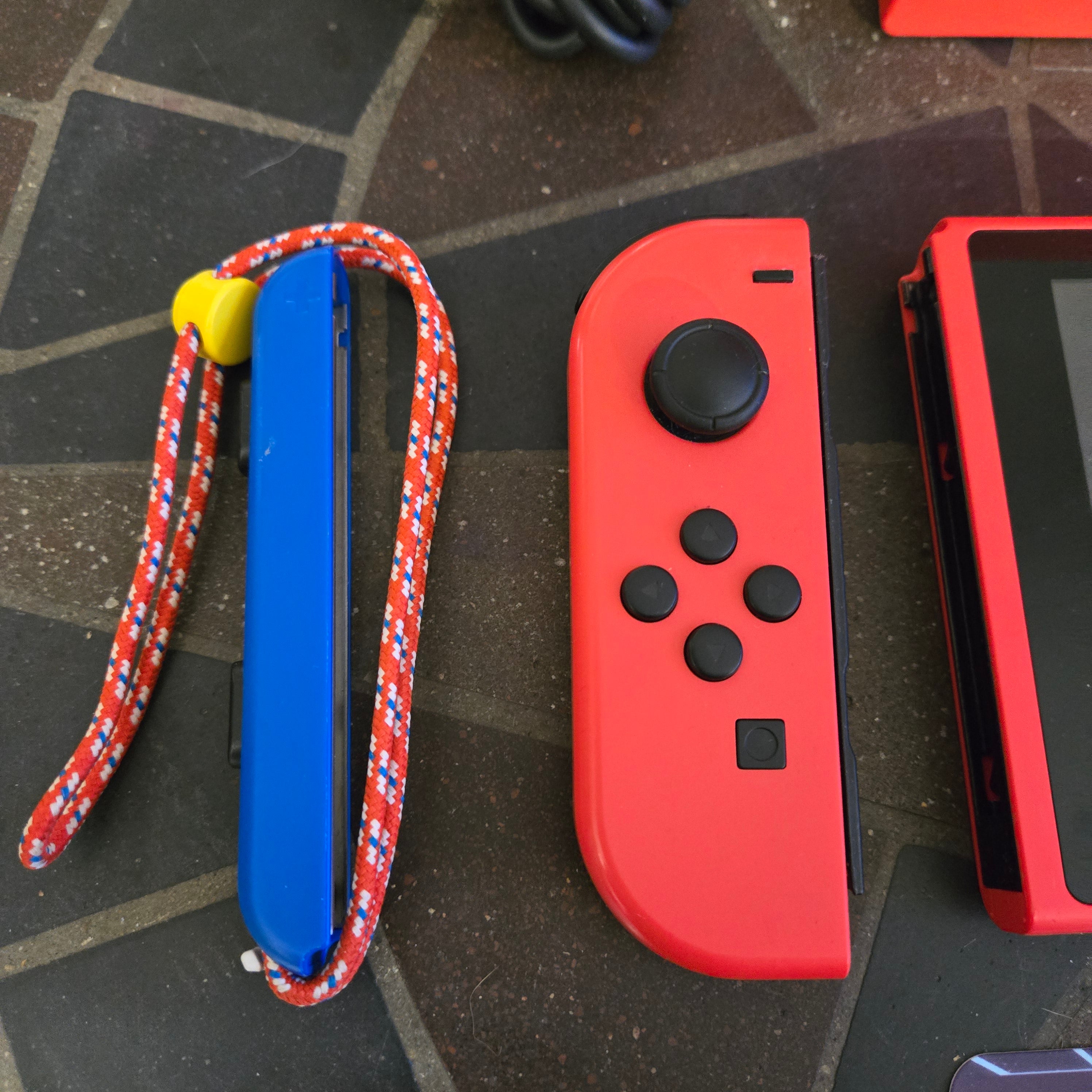 Nintendo Wii Console White, Cords, Controller & Nunchuk Cleaned, Tested & Reset!