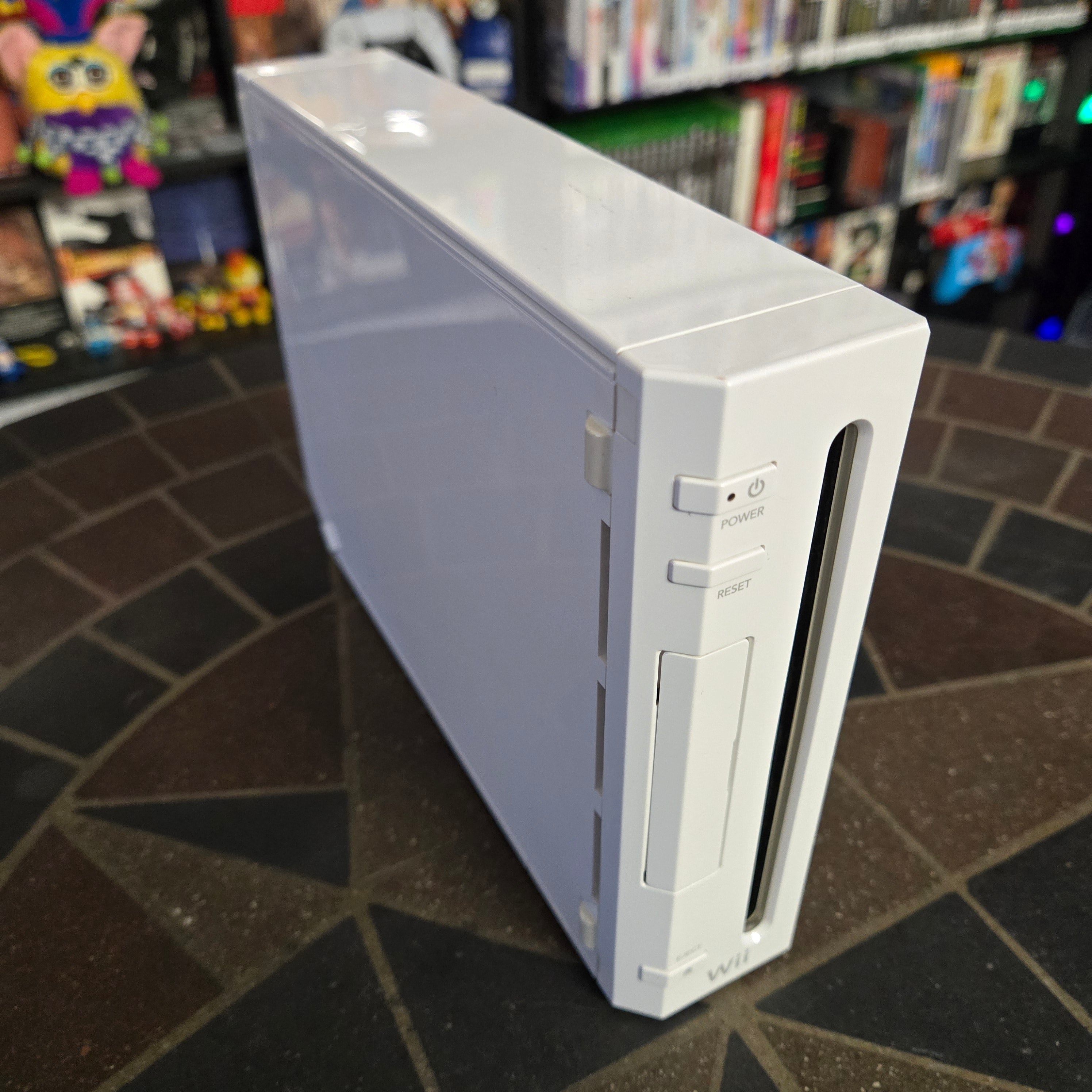 Nintendo Wii Console White, Cords, Controller & Nunchuk Cleaned, Tested & Reset