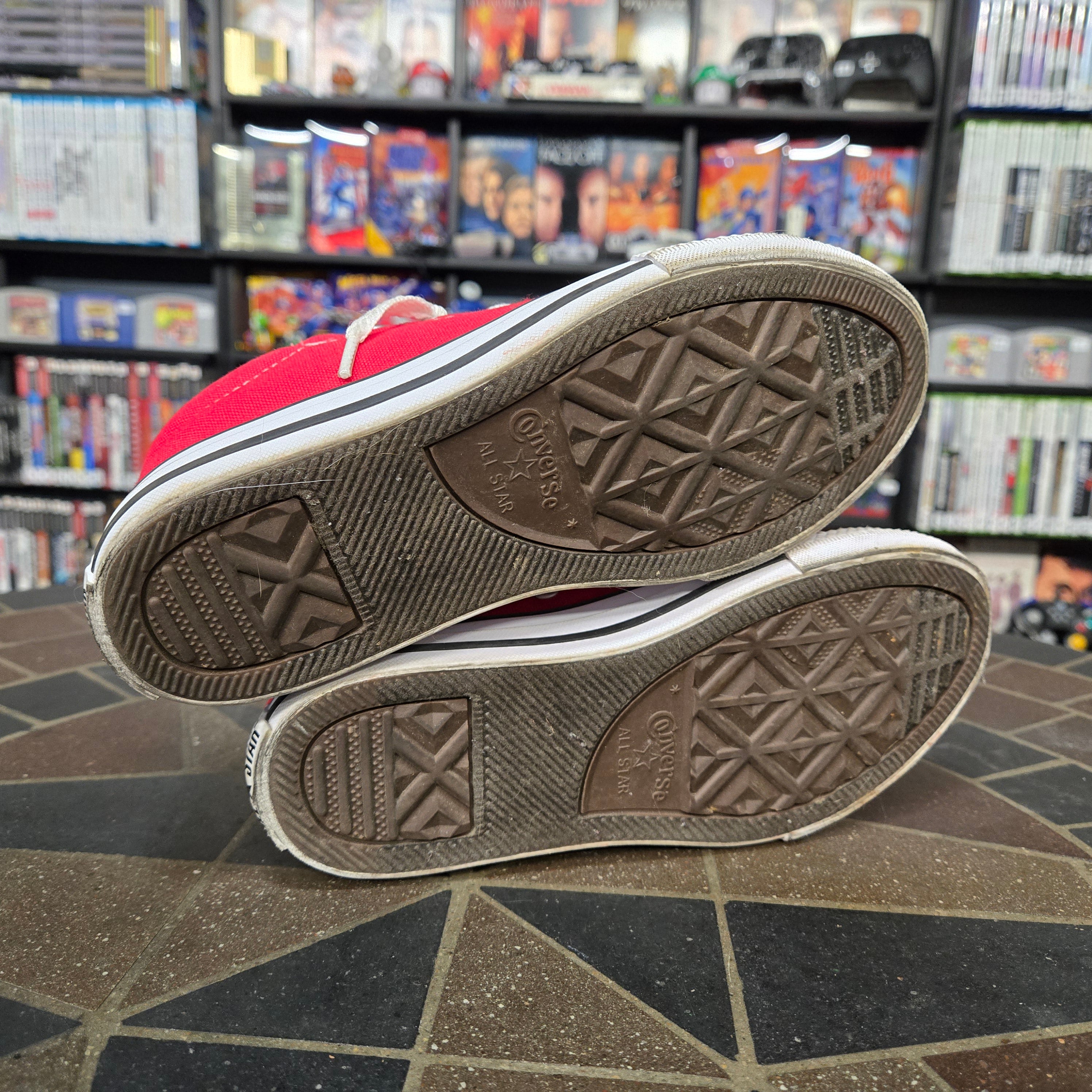 Converse Chuck Taylor Sneakers Youth 13 Red Canvas Low Top All Star A01700F Shoe