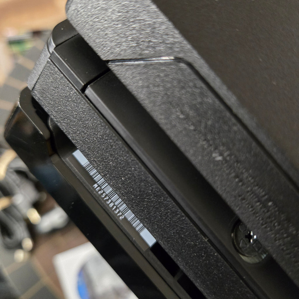 Sony PlayStation 4 PS4 Pro 1TB Star Wars Battlefront 2 Edition Console Bundle