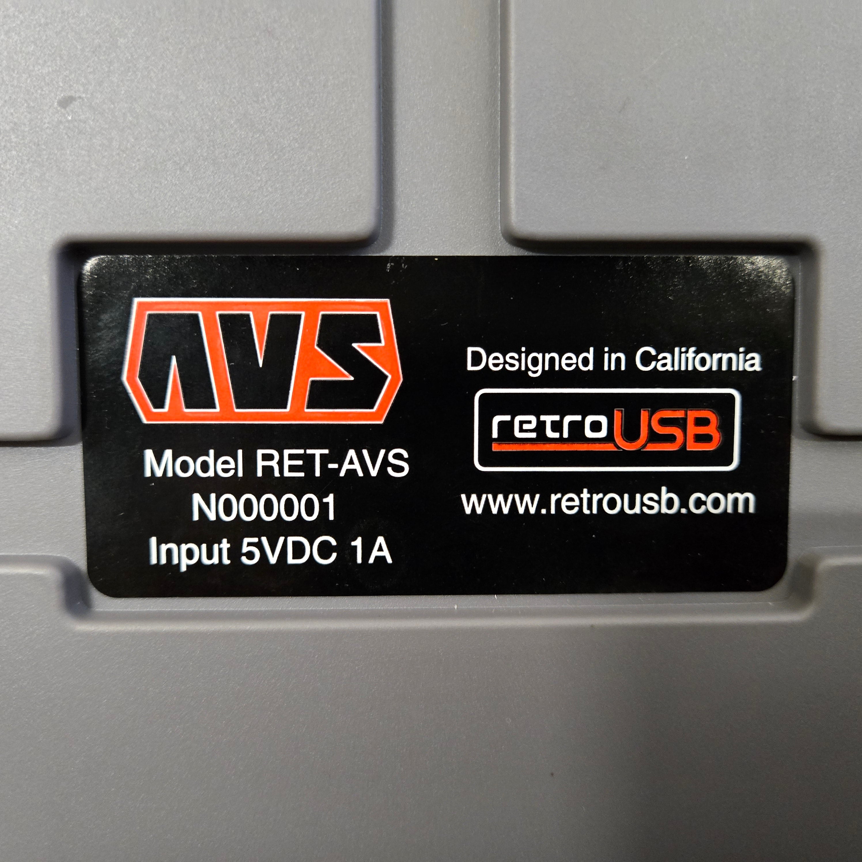 Discontinued RetroUSB AVS FPGA HDMI Console Nintendo NES, OEM Controller & Cords