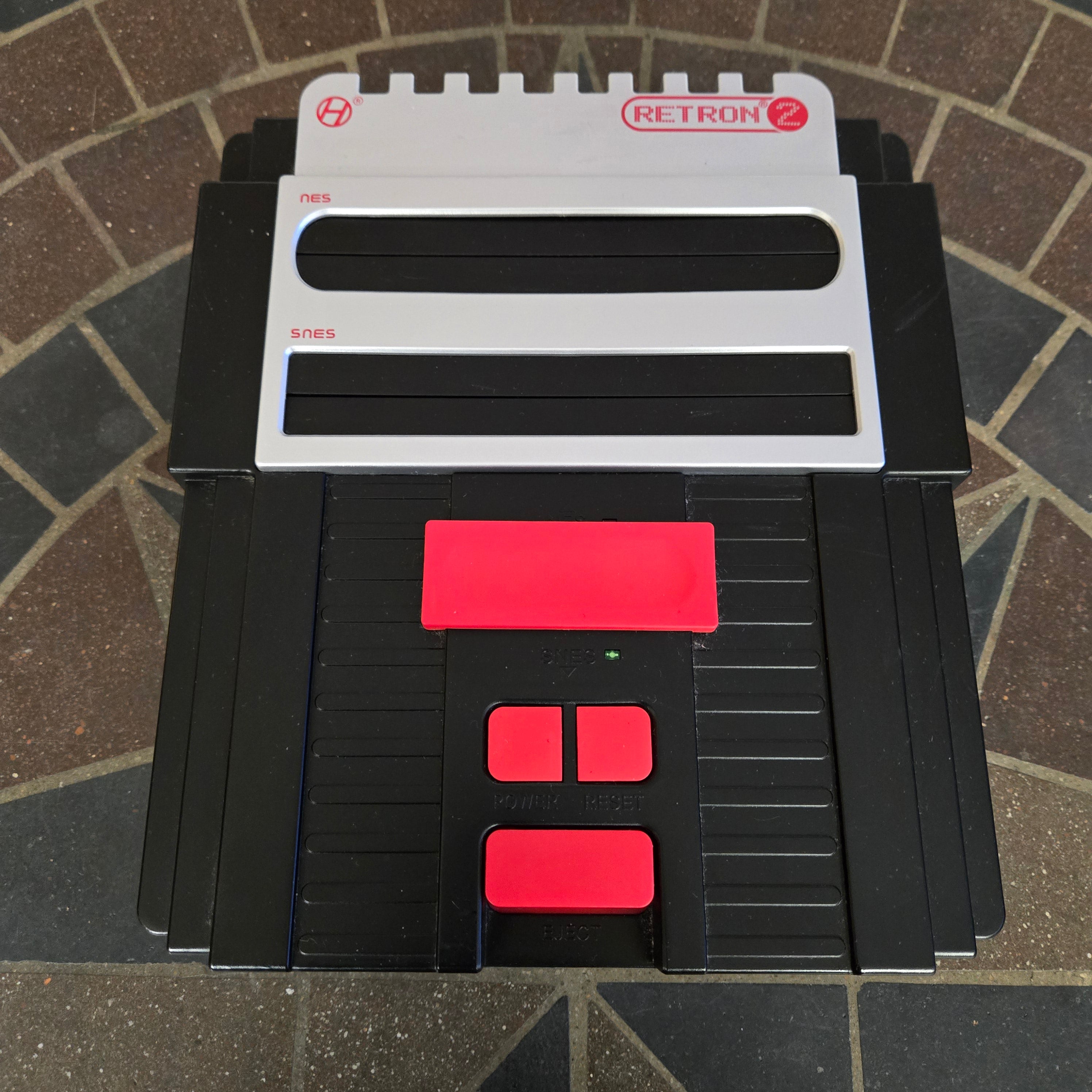 Hyperkin RetroN 2 HD Gaming Console Plays Nintendo NES Super SNES TESTED WORKING