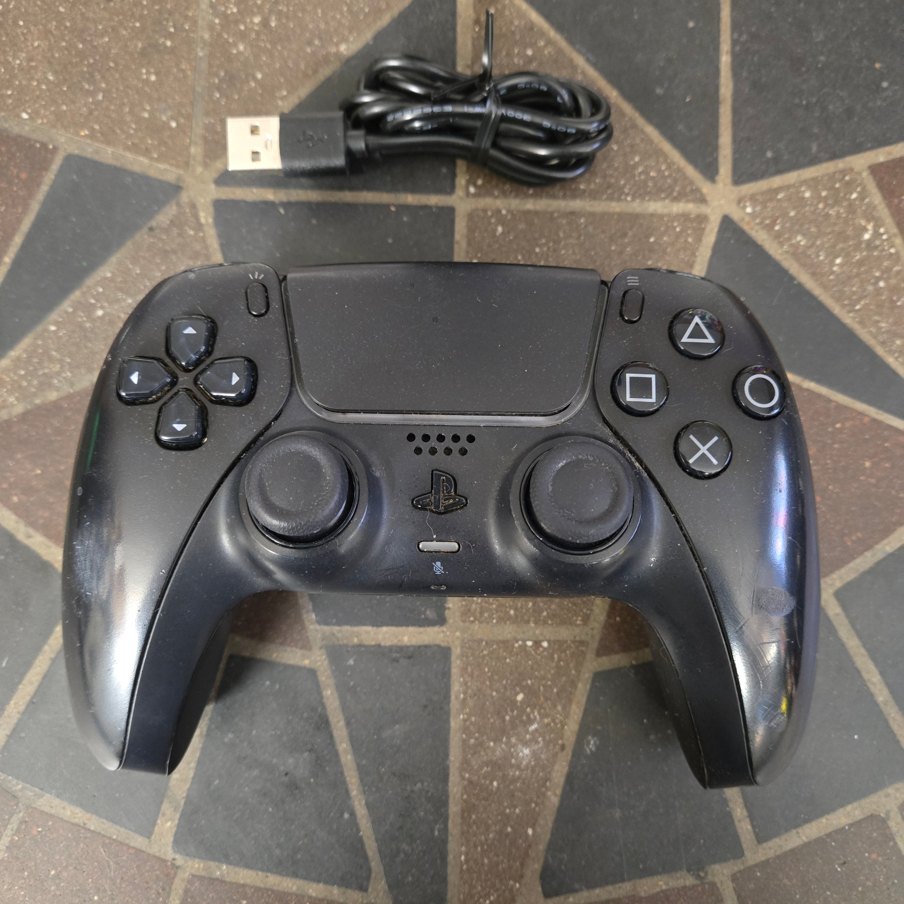 Sony PlayStation 5 Digital Edition PS5 825GB White Console Gaming System TESTED