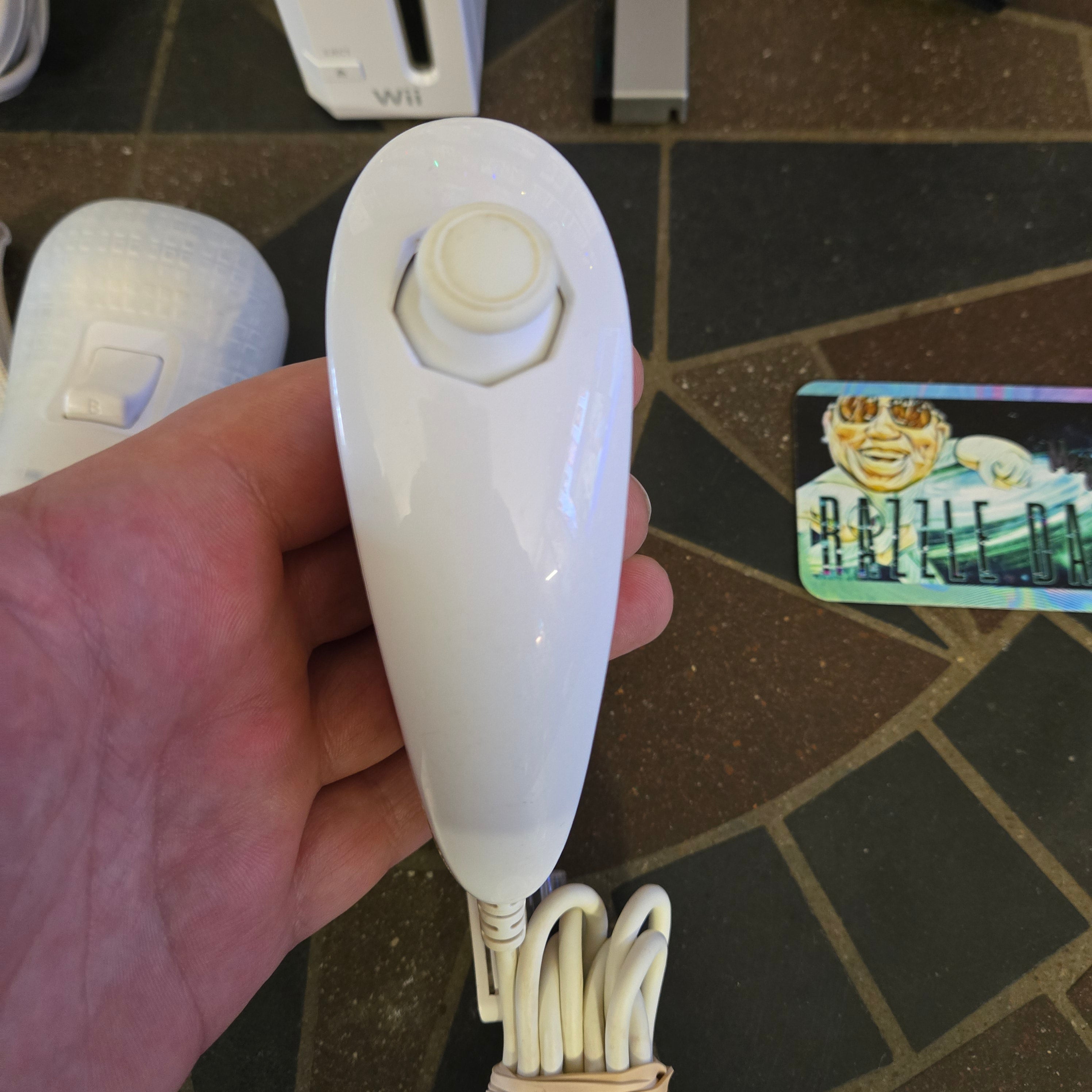 Nintendo Wii Console White, Cords, Controller & Nunchuk Cleaned, Tested & Reset