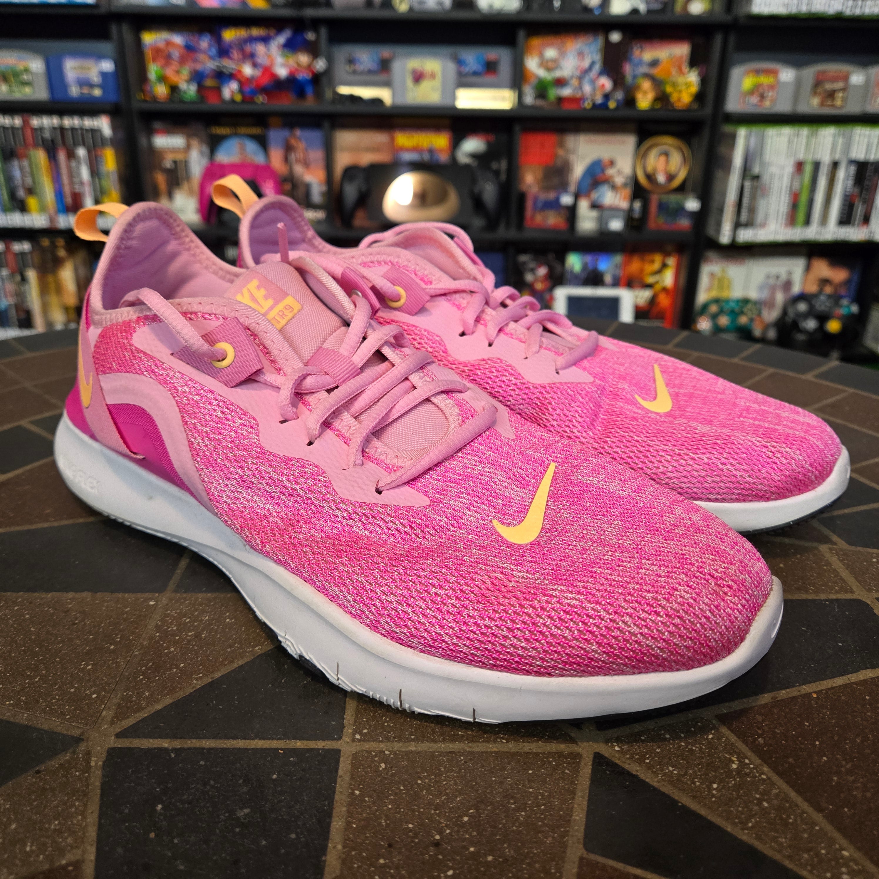 Women’s Size 10.5 Nike Flex Trainer Womens Training Shoes Pink AQ7491-600
