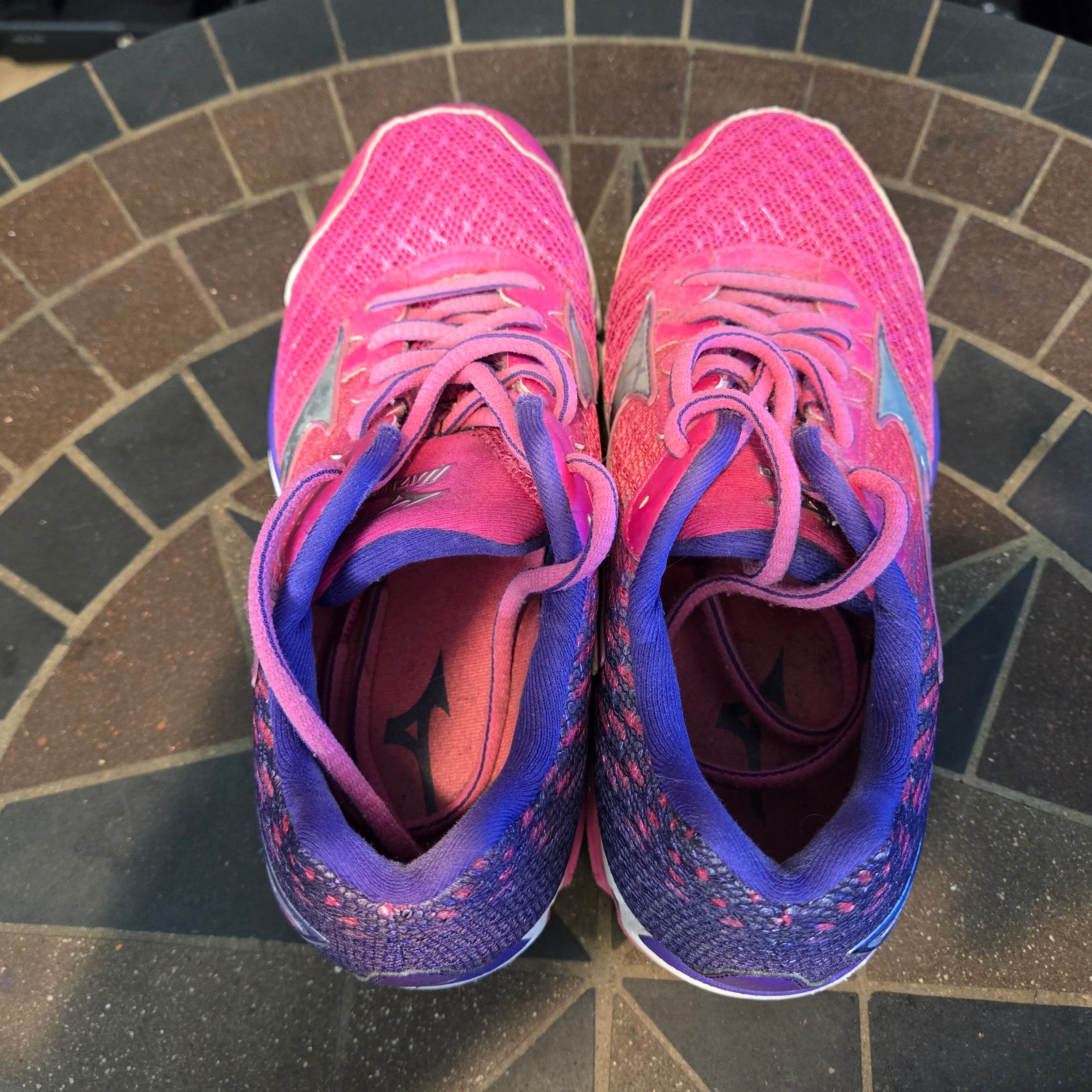 Mizuno Wave Rider 19 Women's US Shoes Size 7.5 Pink Purple Good Shape