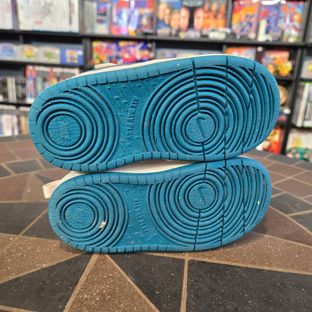 Kids Nike Court Borough Low 2 GS Size 8C White Teal BQ5453-017 Good Shape