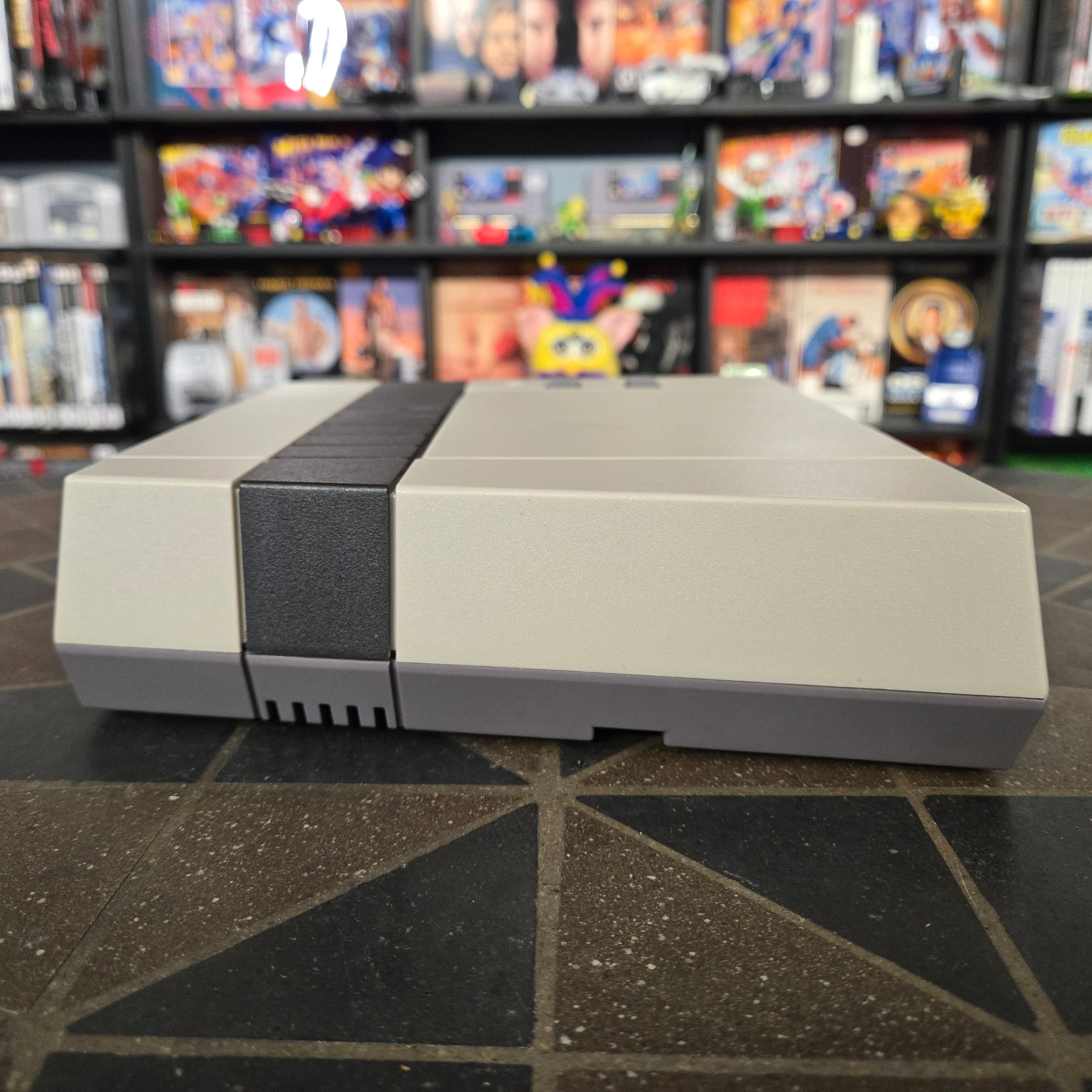 Discontinued RetroUSB AVS FPGA HDMI Console Nintendo NES, OEM Controller & Cords