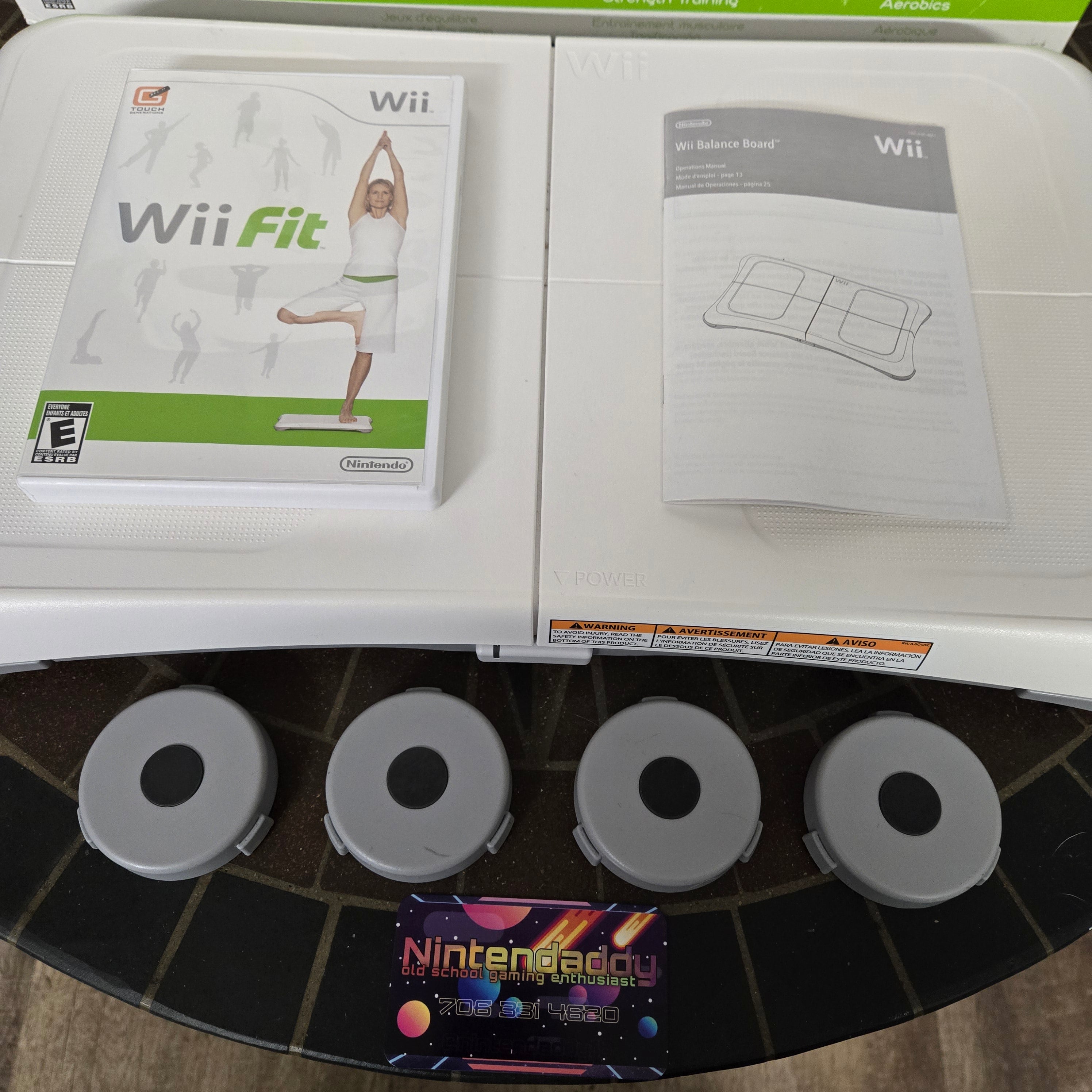 Wii Fit Balance Board & Wii Fit Complete CIB w/ 4 Feet, Original Box & Manual