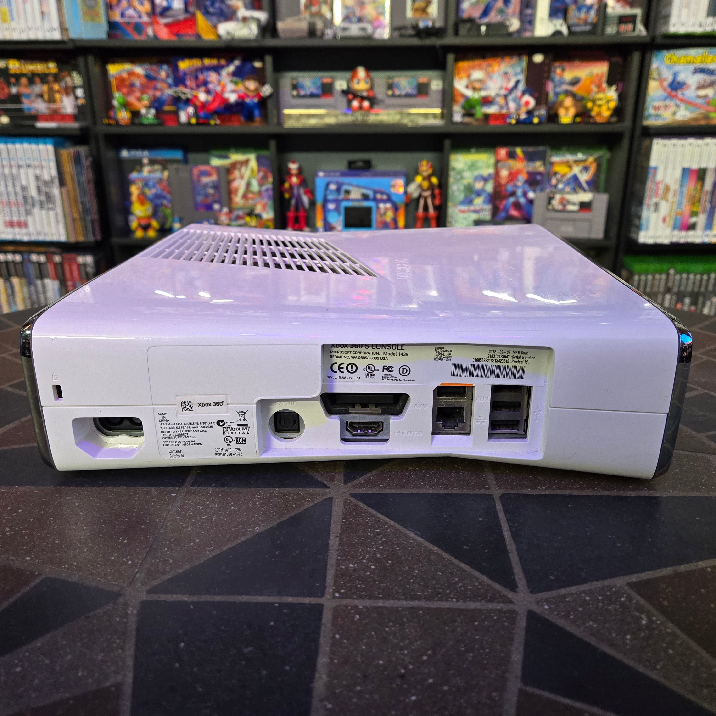 Xbox 360 Slim Special Edition White 4GB Console, Controller & Cords TESTED RESET
